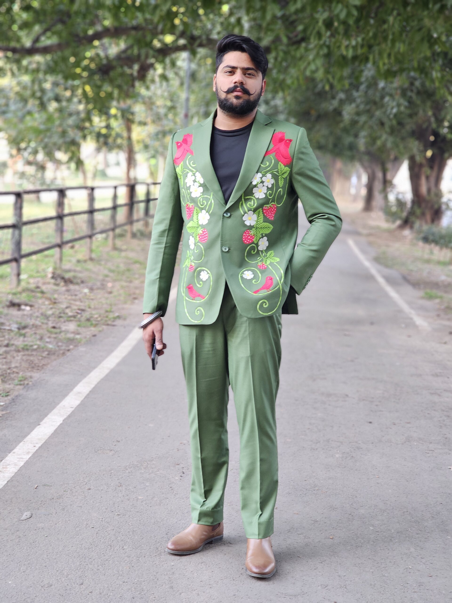 “Verdant Verse”mens Embroidered Suit for party
